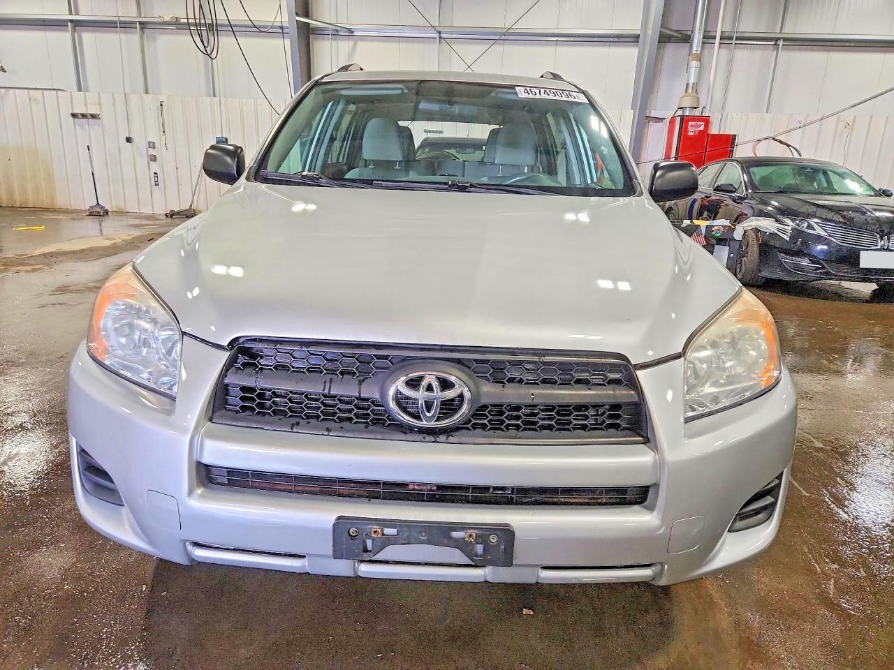 2012 TOYOTA RAV4 BASE photo 5