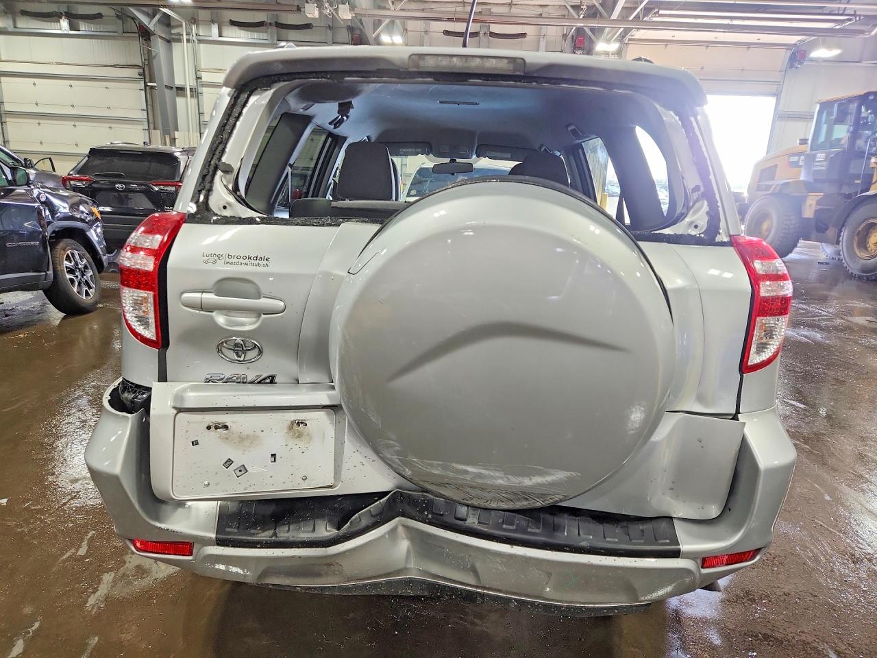 2012 TOYOTA RAV4 BASE photo 6