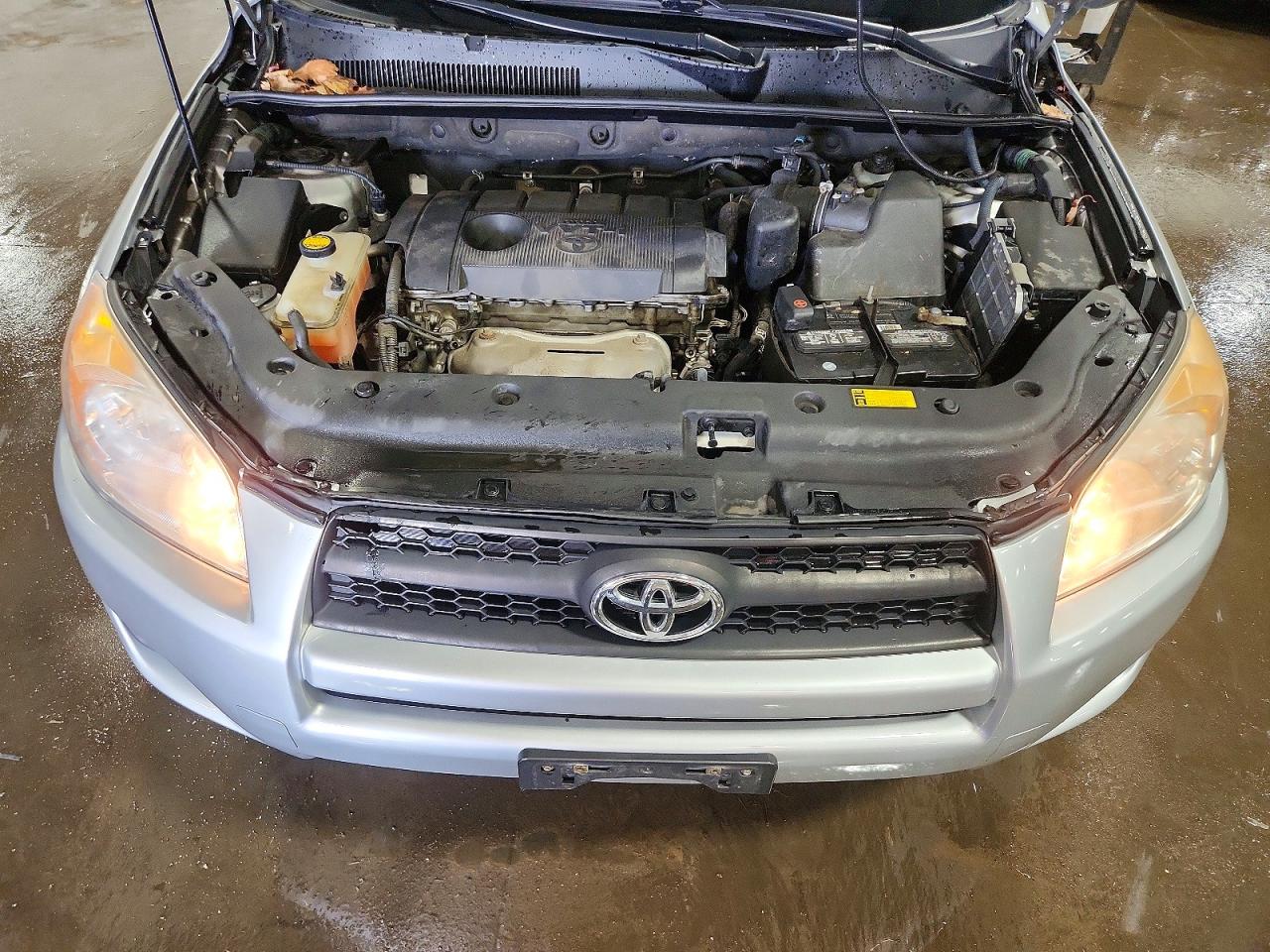 2012 TOYOTA RAV4 BASE photo 12