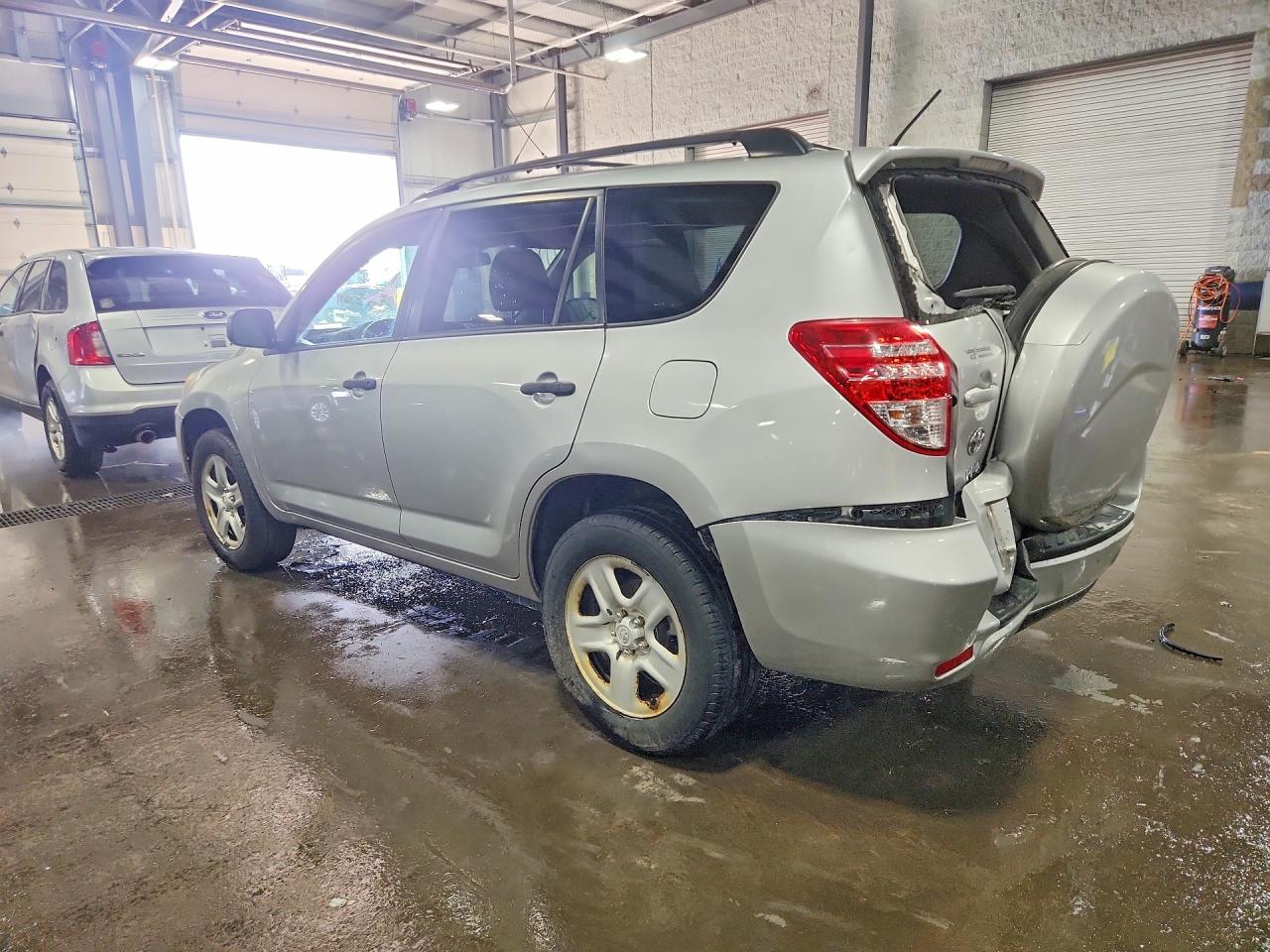 2012 TOYOTA RAV4 BASE photo 2