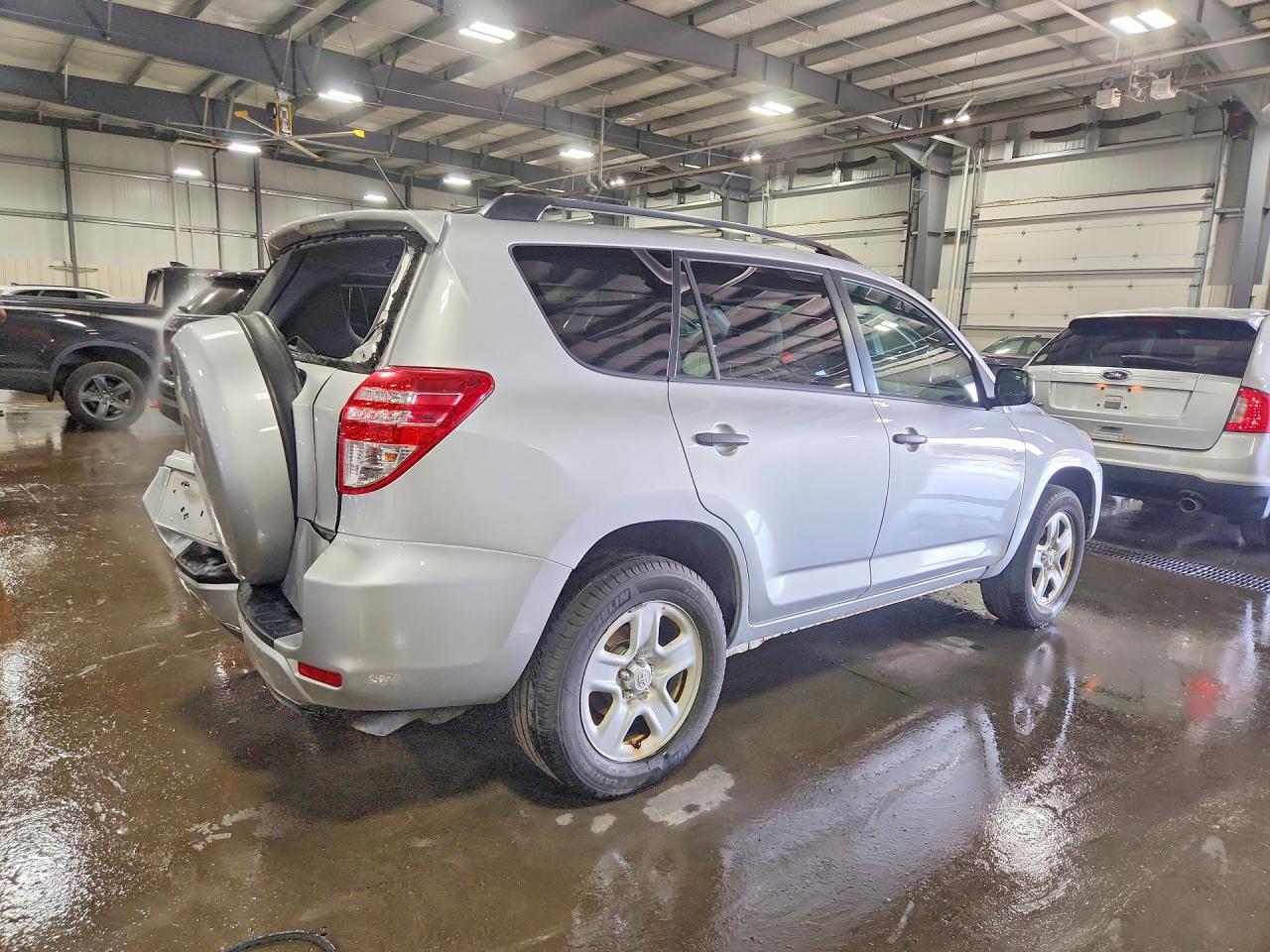 2012 TOYOTA RAV4 BASE photo 3