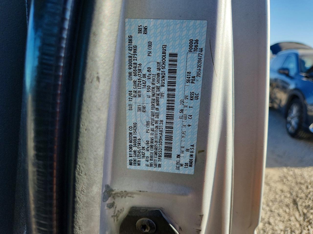 2005 FORD ECONOLINE E350 SUPER DUTY WAGON photo 12