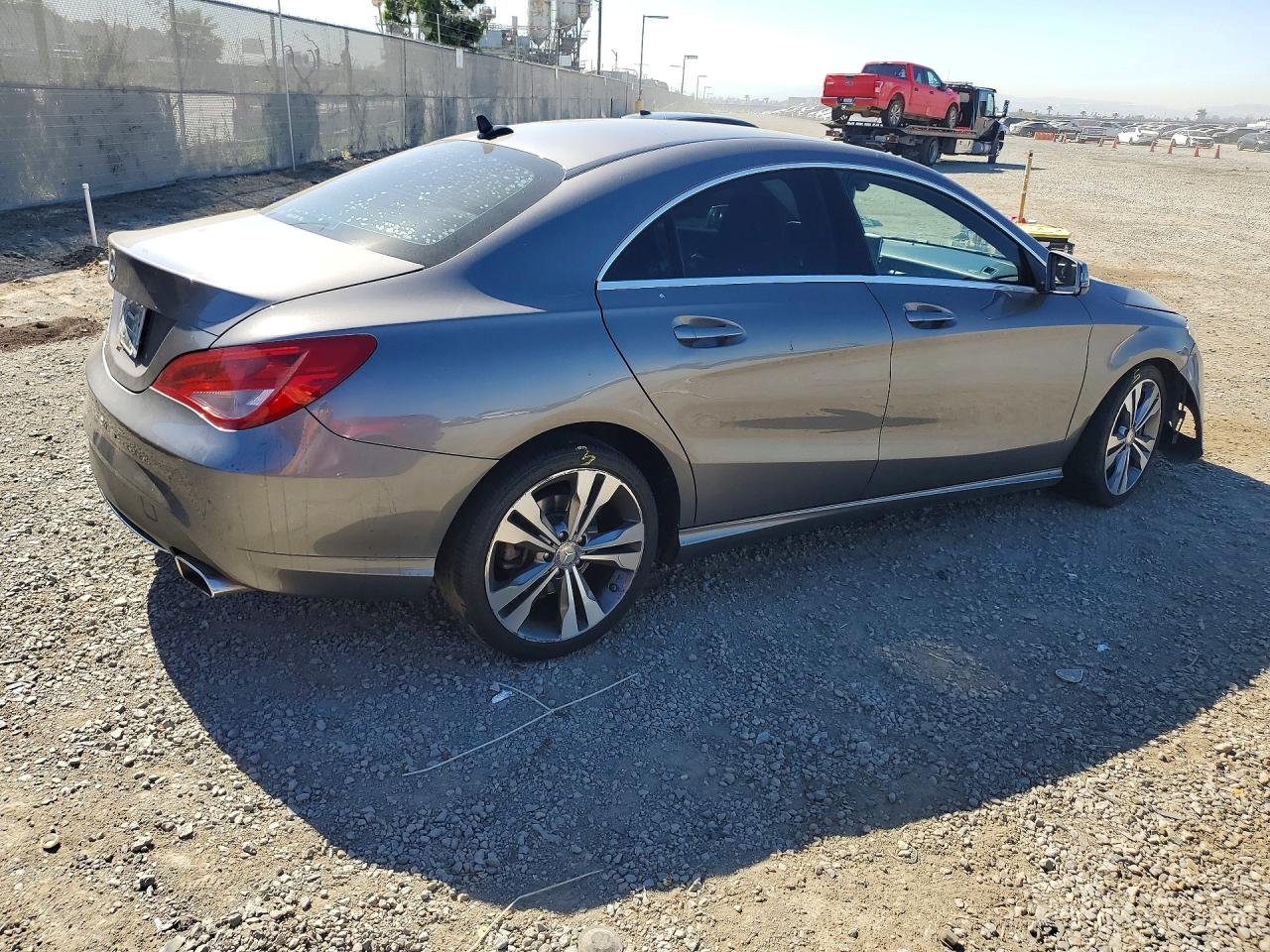 2016 MERCEDES-BENZ CLA 250 photo 3