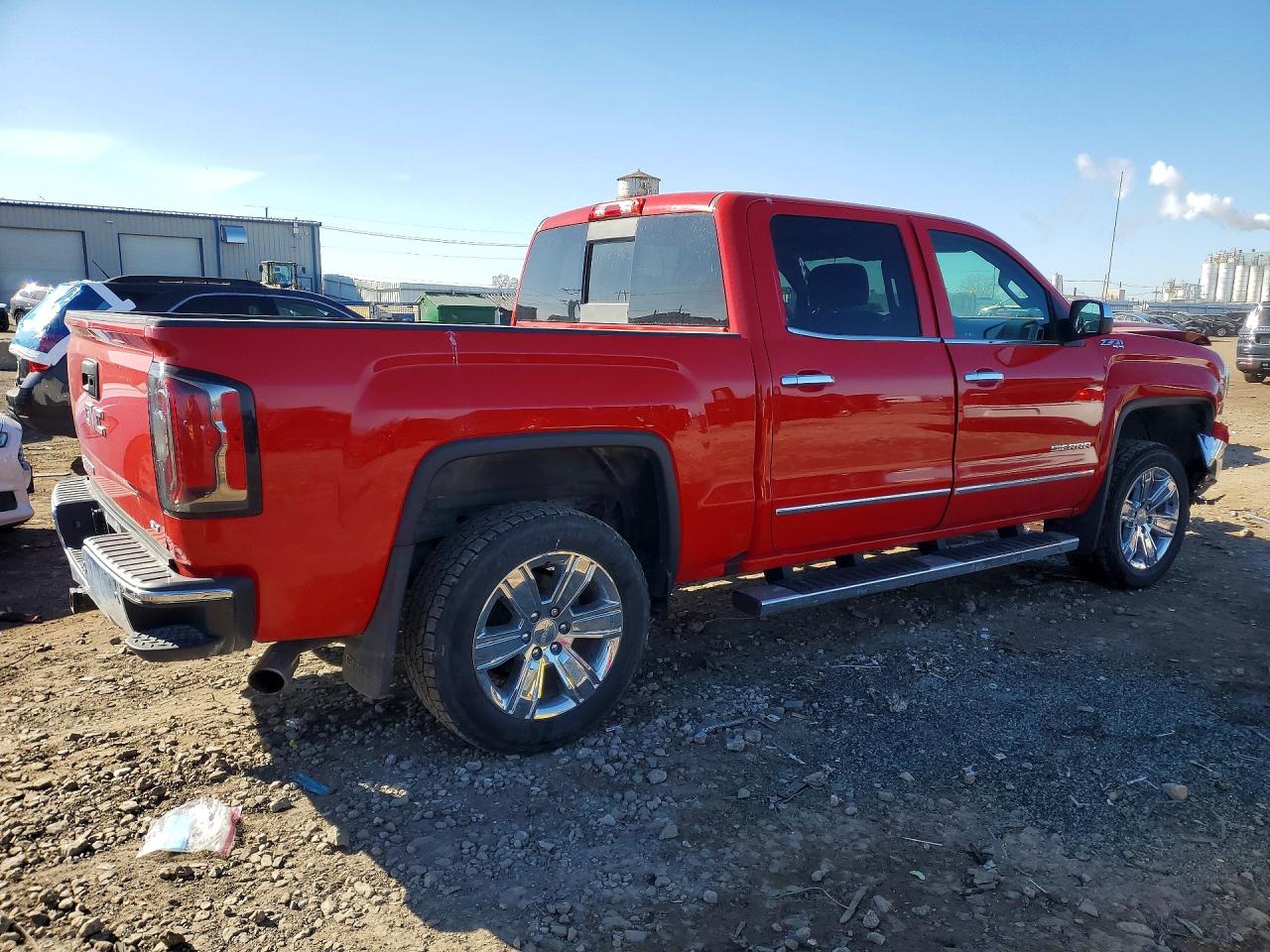 2017 GMC SIERRA K1500 SLT photo 3