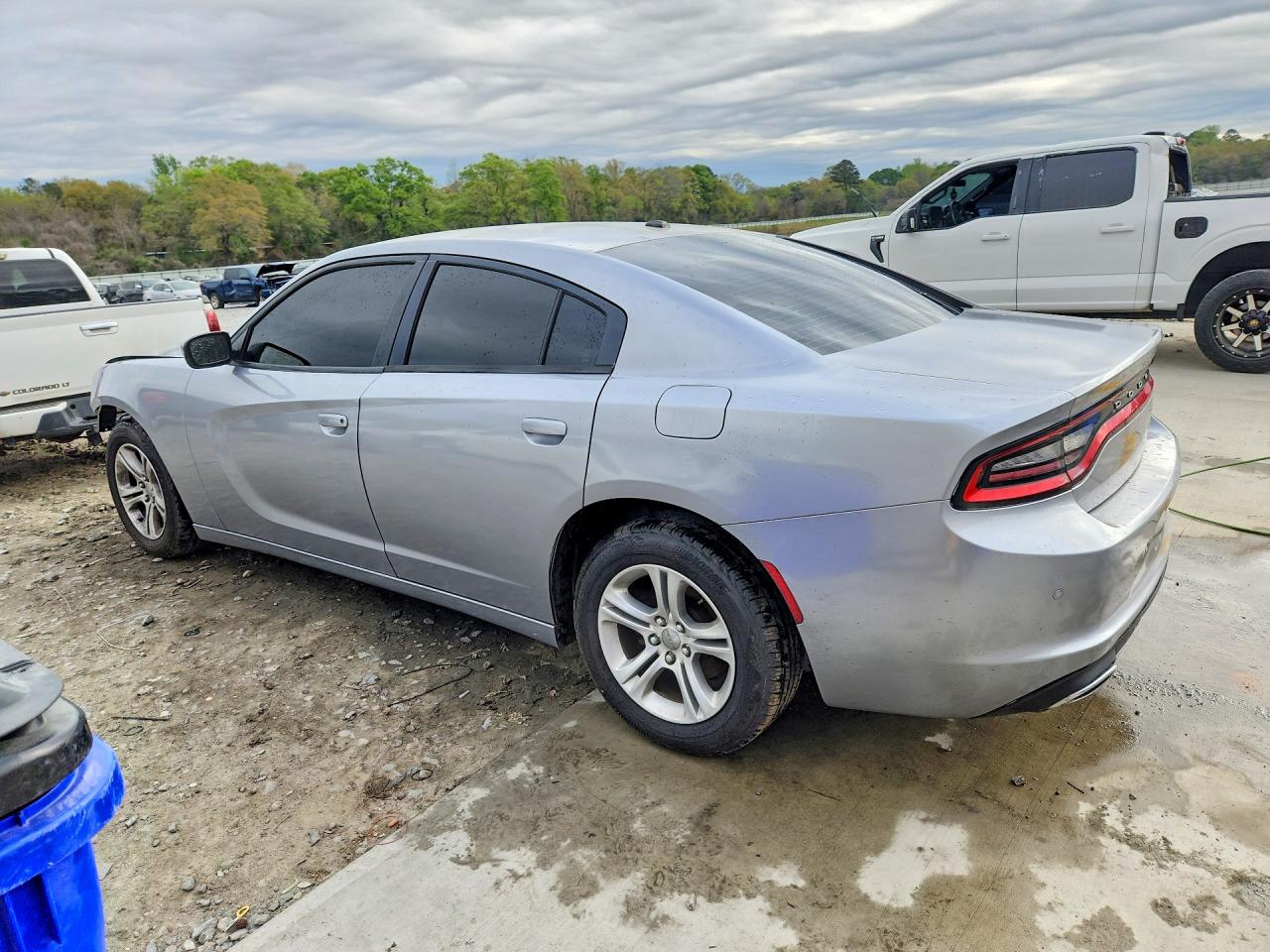2015 DODGE CHARGER photo 2