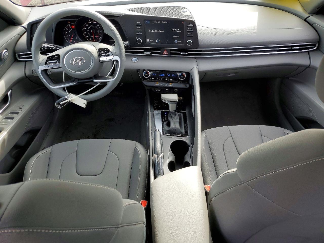 2023 HYUNDAI ELANTRA SEL photo 29