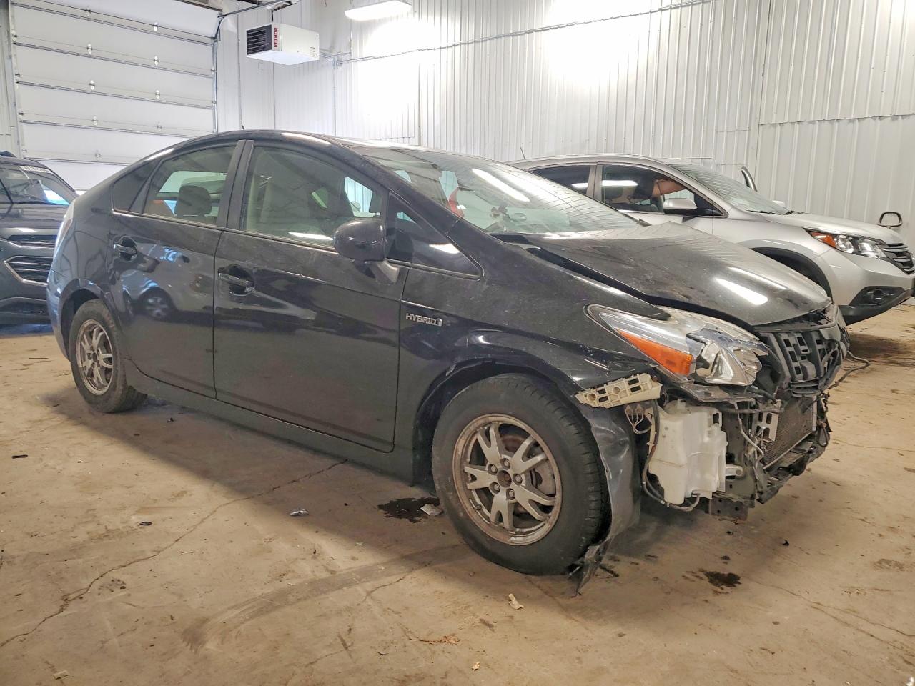 2010 TOYOTA PRIUS III photo 4