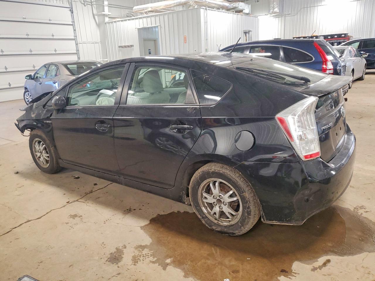 2010 TOYOTA PRIUS III photo 2