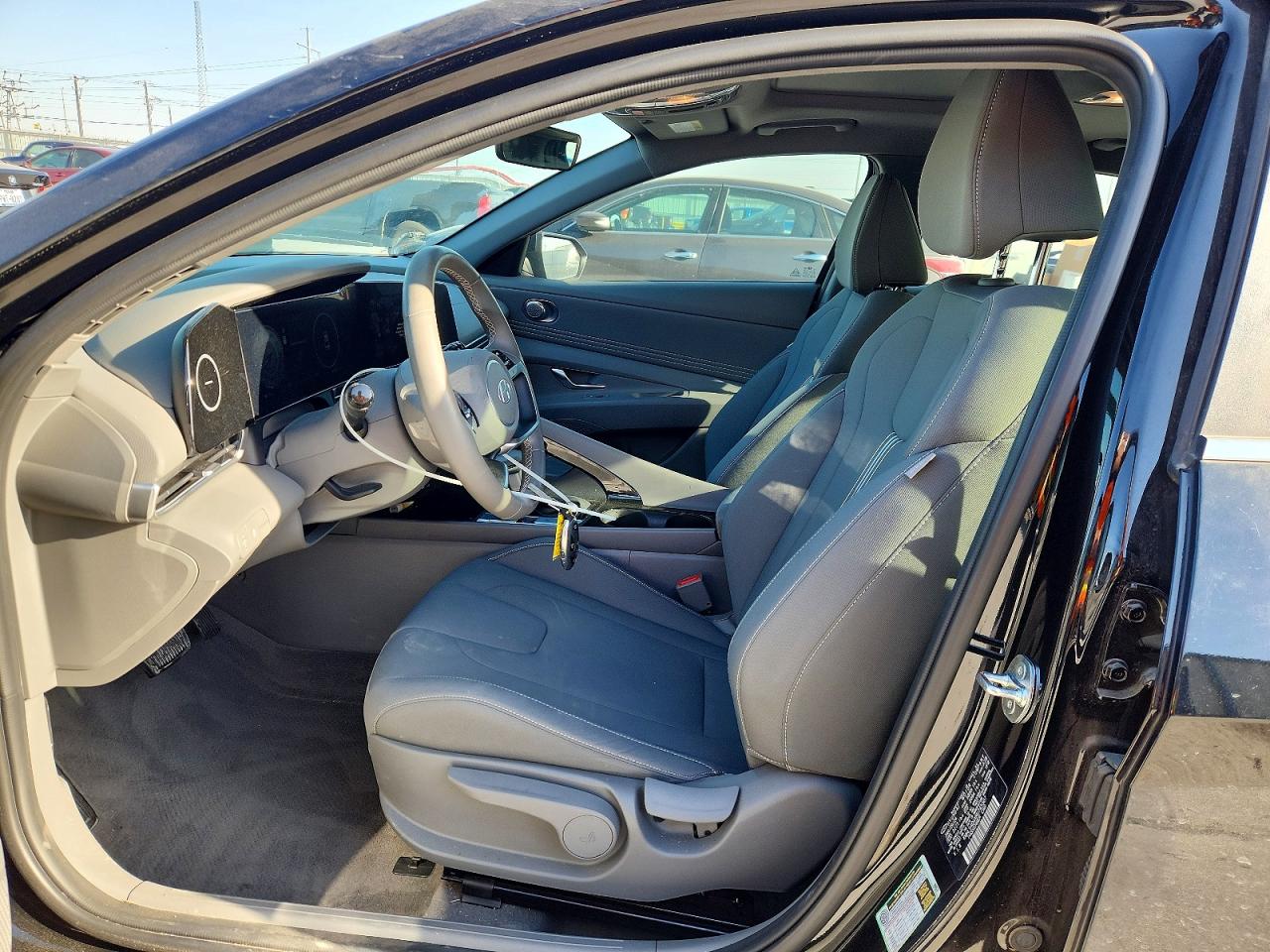 2024 HYUNDAI ELANTRA SEL photo 7