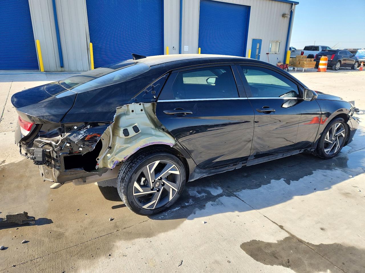 2024 HYUNDAI ELANTRA SEL photo 3