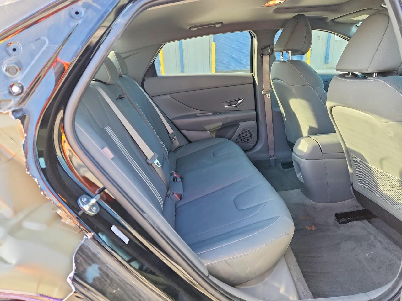 2024 HYUNDAI ELANTRA SEL photo 10