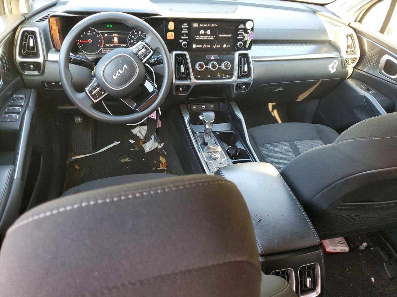 2022 KIA SORENTO LX photo 15