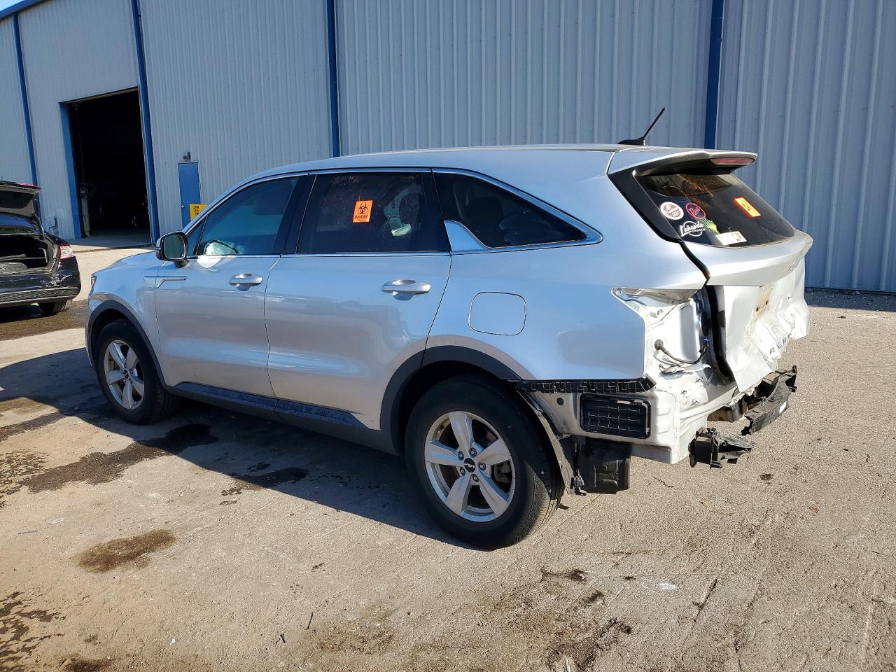 2022 KIA SORENTO LX photo 3