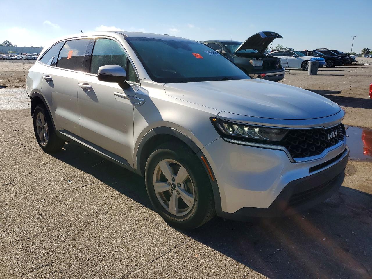 2022 KIA SORENTO LX photo 7