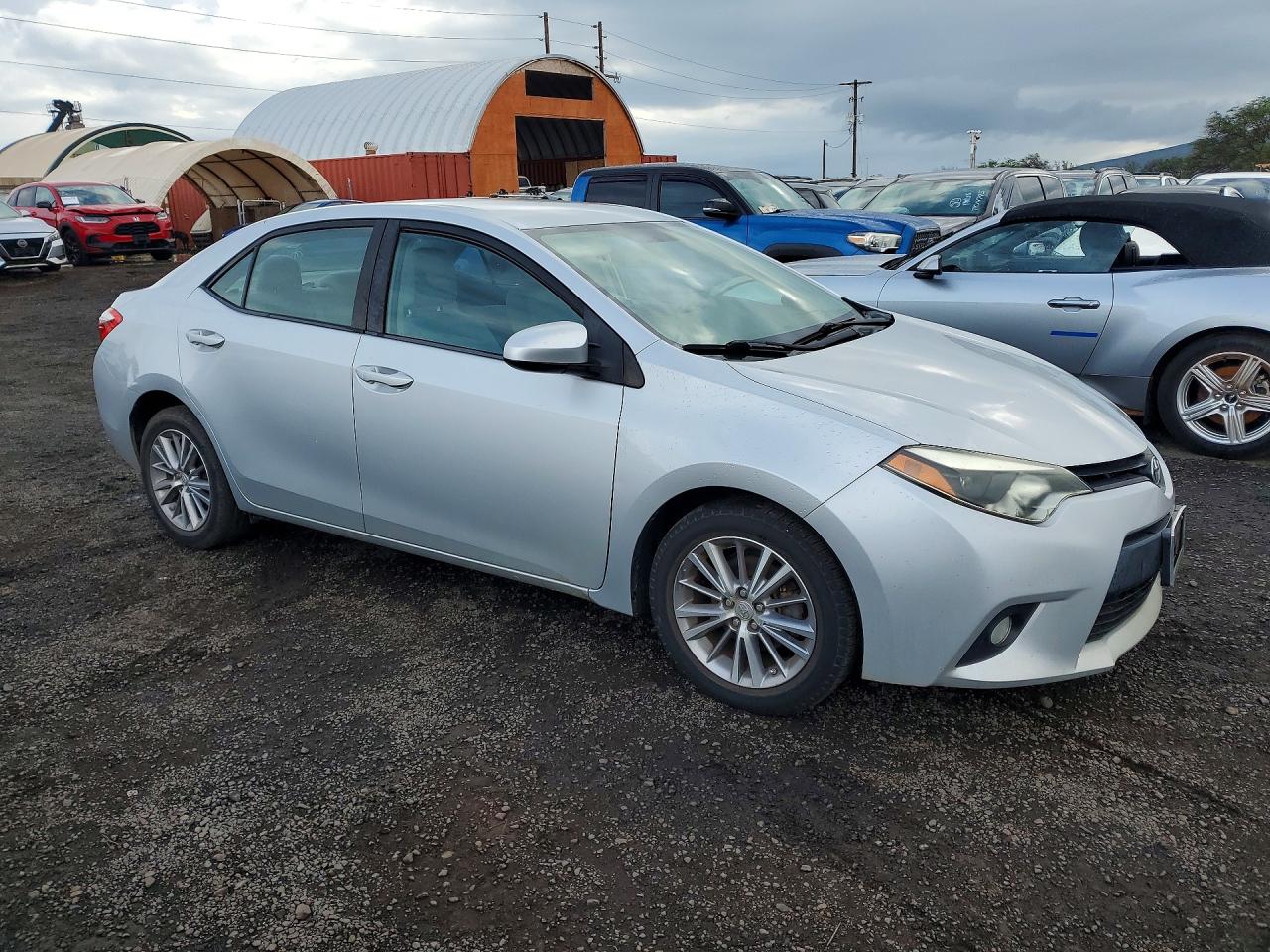 2014 TOYOTA COROLLA photo 4
