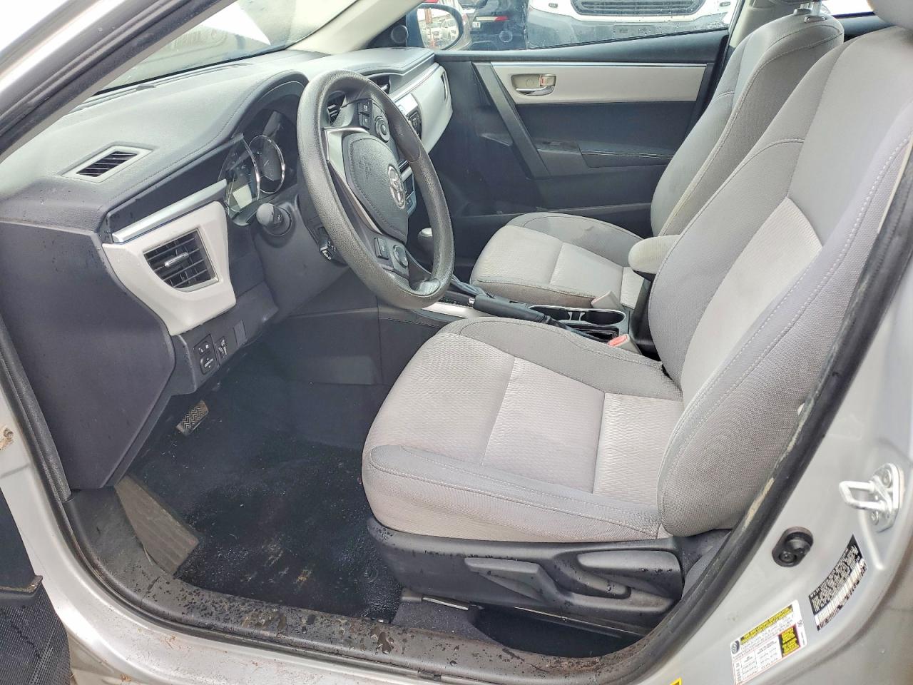 2014 TOYOTA COROLLA photo 7