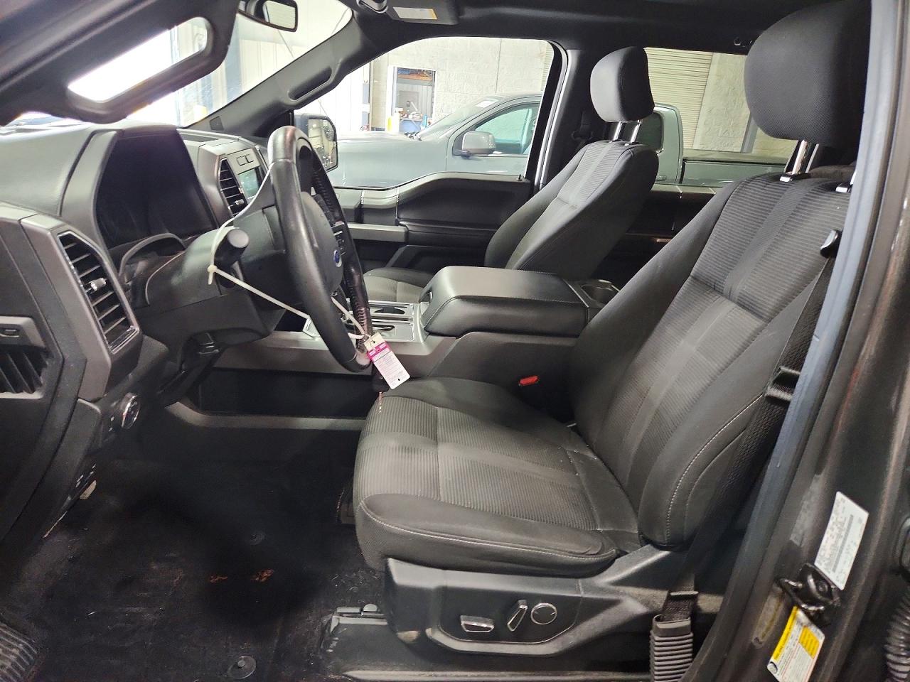 2017 FORD F150 SUPERCREW photo 13