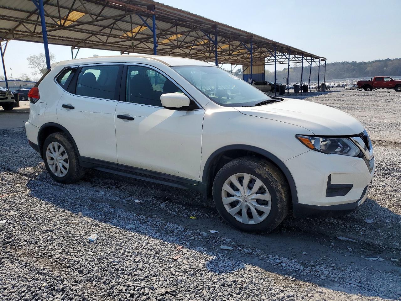 2017 NISSAN ROGUE S photo 4