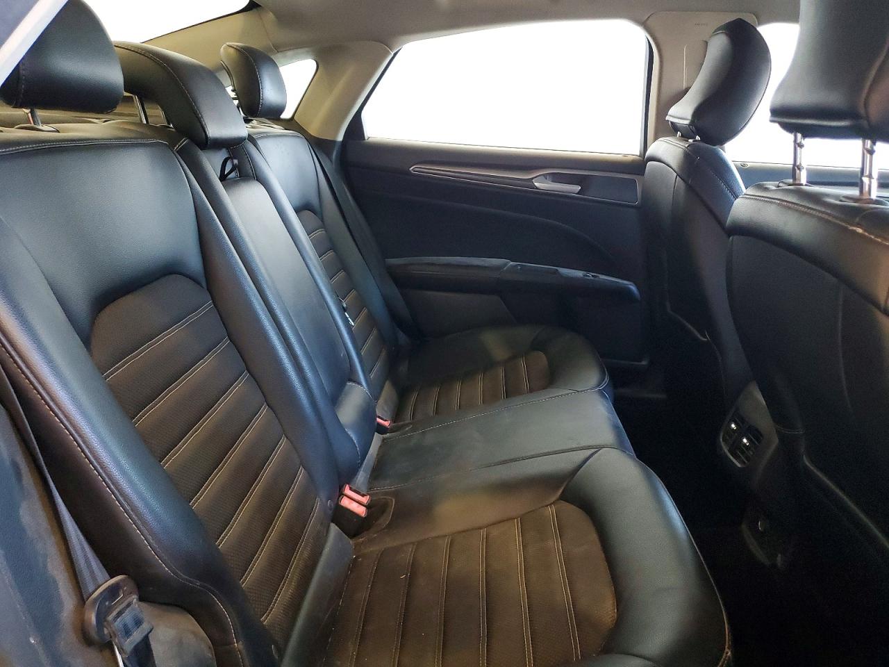 2017 FORD FUSION SE HYBRID photo 19