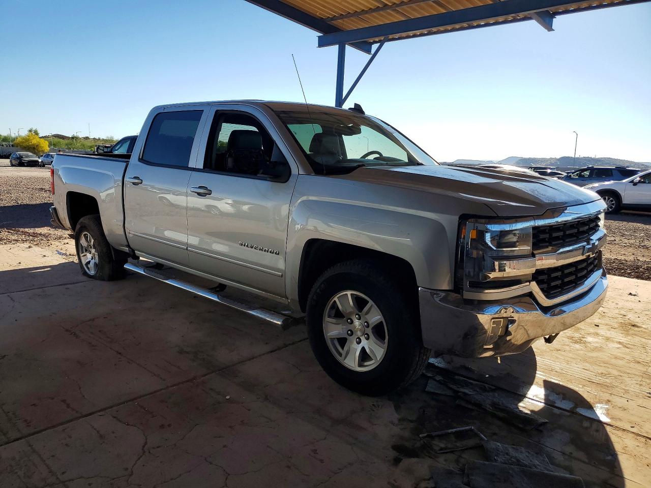 2017 CHEVROLET SILVERADO C1500 LT photo 4