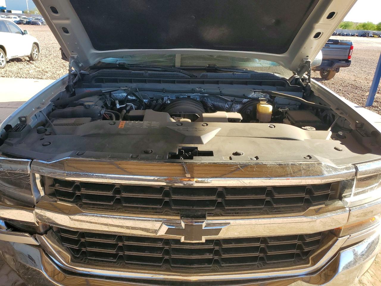 2017 CHEVROLET SILVERADO C1500 LT photo 11