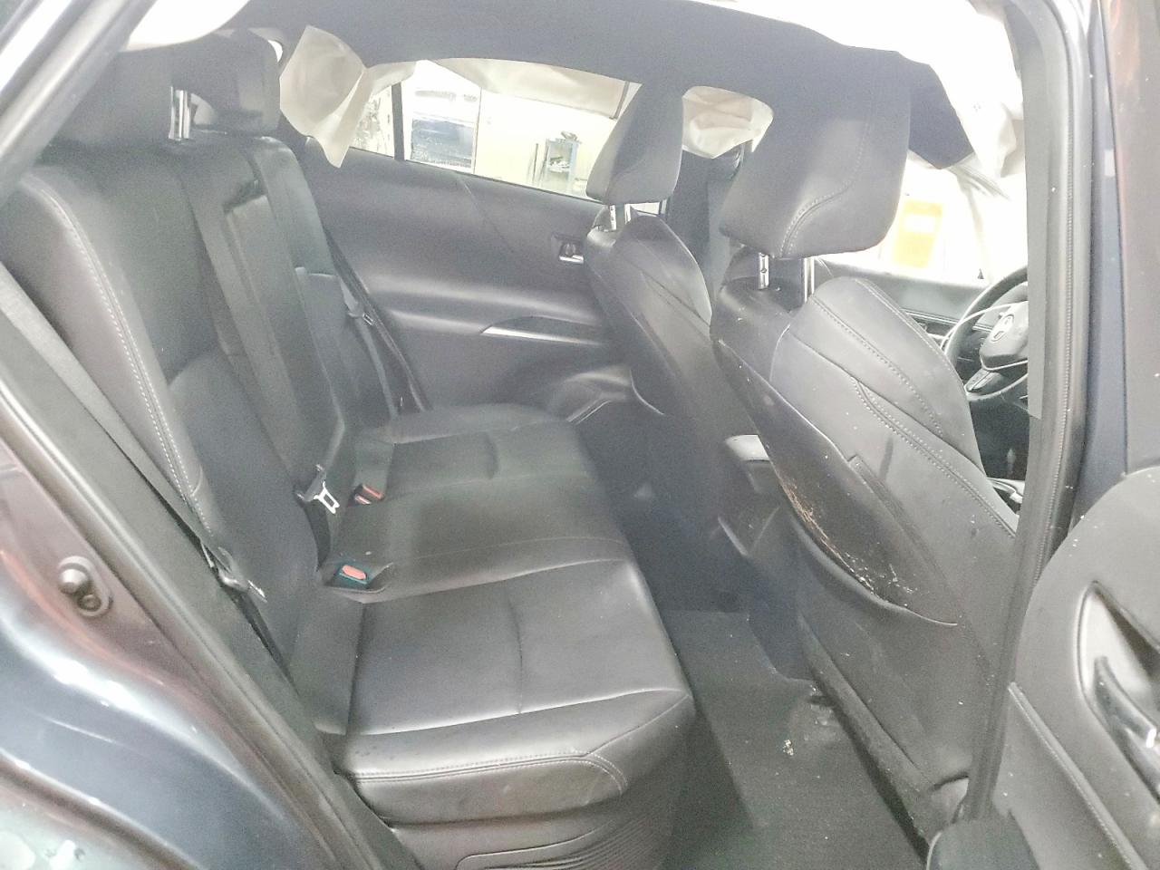 2023 TOYOTA VENZA XLE photo 31