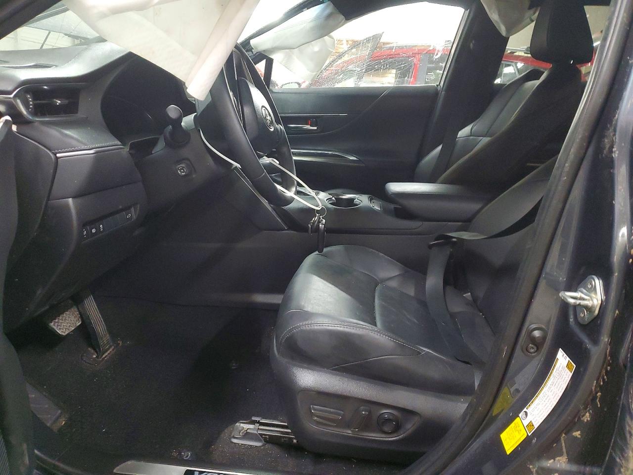 2023 TOYOTA VENZA XLE photo 19