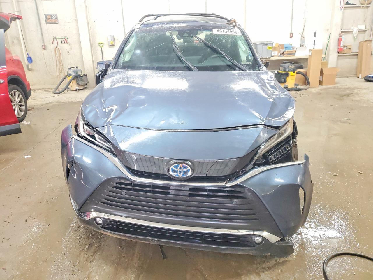 2023 TOYOTA VENZA XLE photo 13
