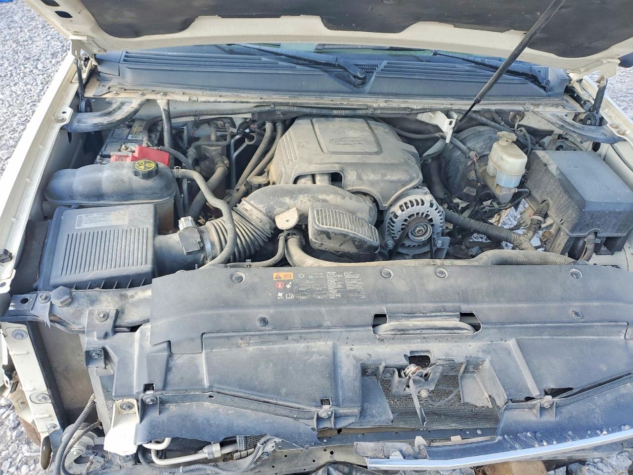 2013 CHEVROLET SUBURBAN C1500 LTZ photo 12