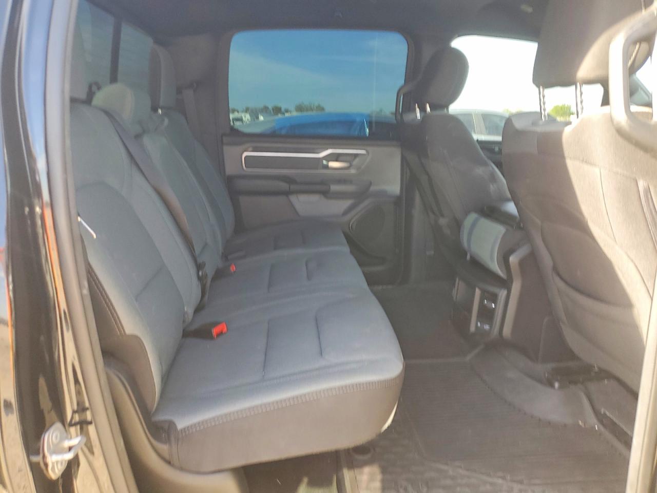 2023 RAM 1500 BIG HORN photo 28