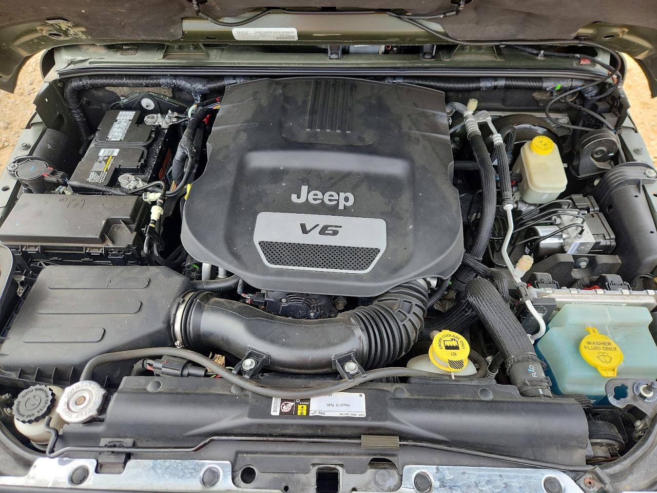 2015 JEEP WRANGLER UNLIMITED SAHARA photo 23