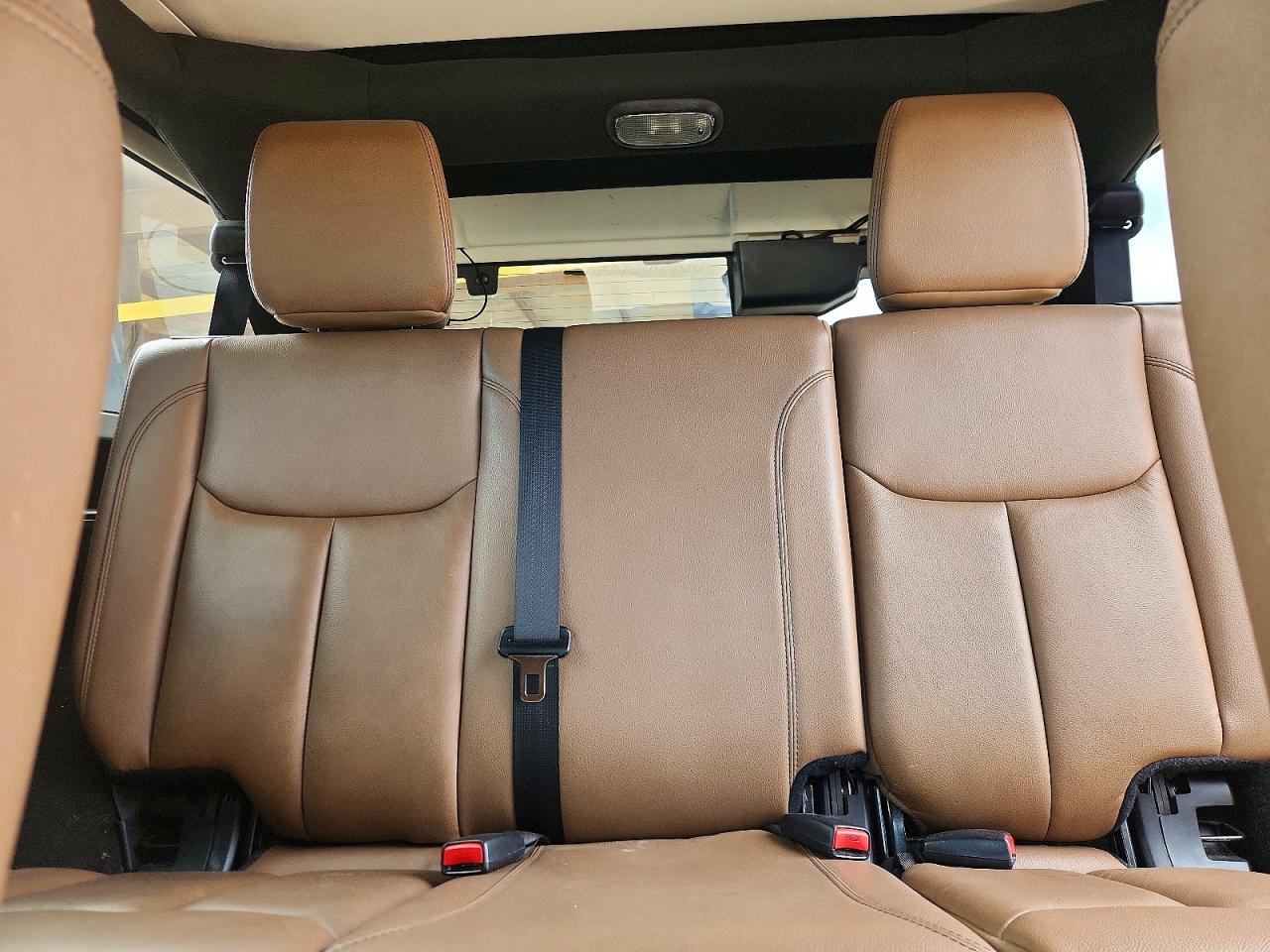 2015 JEEP WRANGLER UNLIMITED SAHARA photo 19