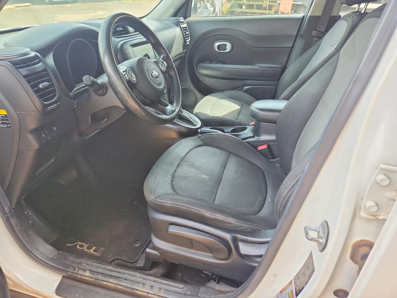2018 KIA SOUL photo 7