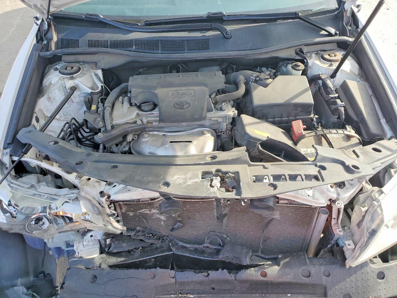 2013 TOYOTA CAMRY XLE photo 11