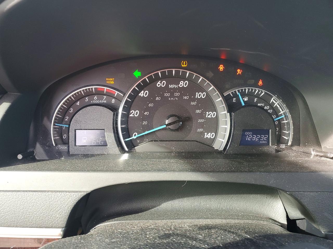 2013 TOYOTA CAMRY XLE photo 9