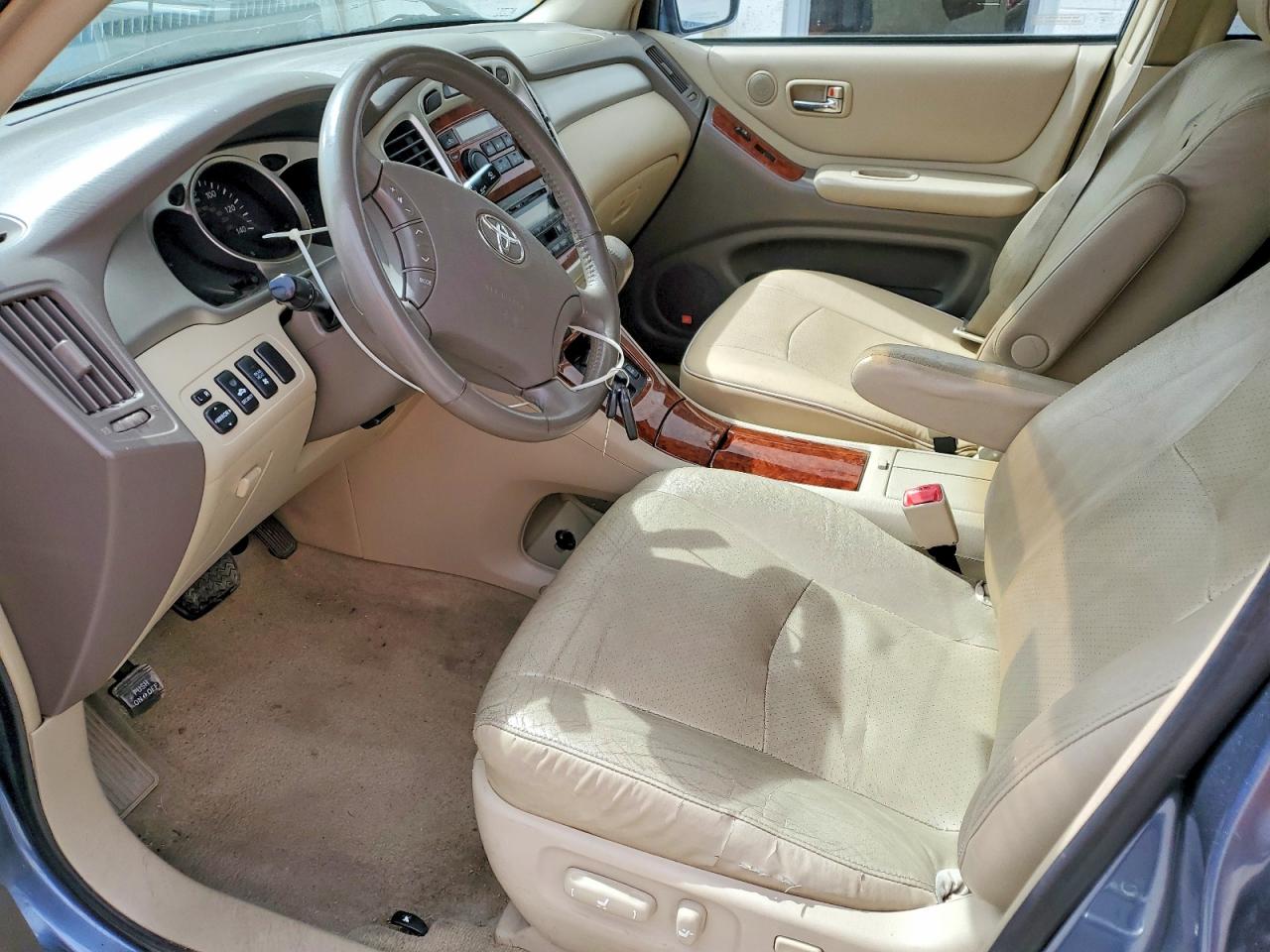 2005 TOYOTA HIGHLANDER LIMITED photo 13