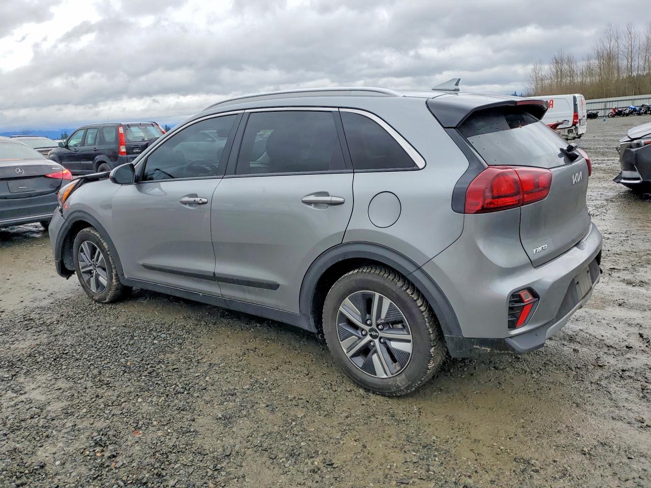 2022 KIA NIRO LXS SPECIAL EDITION photo 3
