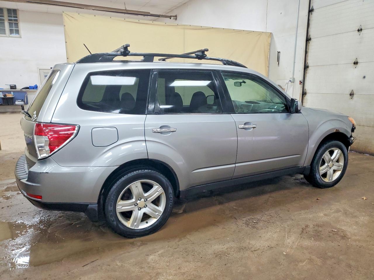 2010 SUBARU FORESTER 2.5X PREMIUM photo 5