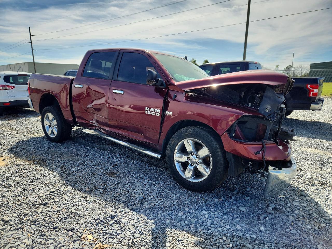 2016 RAM 1500 SLT photo 4