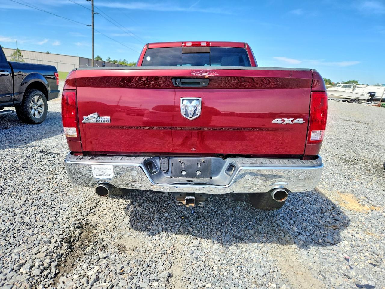 2016 RAM 1500 SLT photo 6