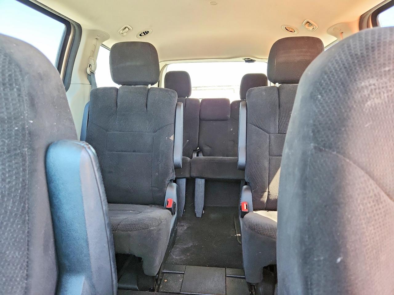 2012 DODGE GRAND CARAVAN SE photo 19