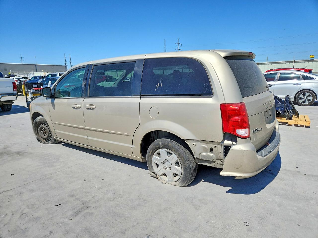 2012 DODGE GRAND CARAVAN SE photo 3