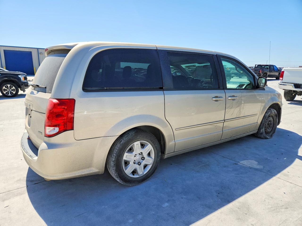 2012 DODGE GRAND CARAVAN SE photo 5