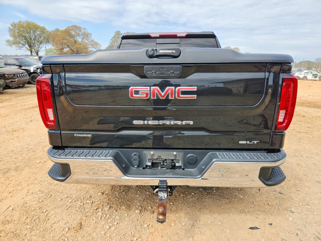 2021 GMC SIERRA C1500 SLT photo 11