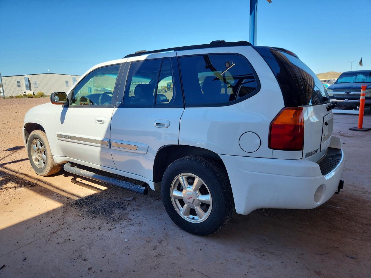 2002 GMC ENVOY photo 3