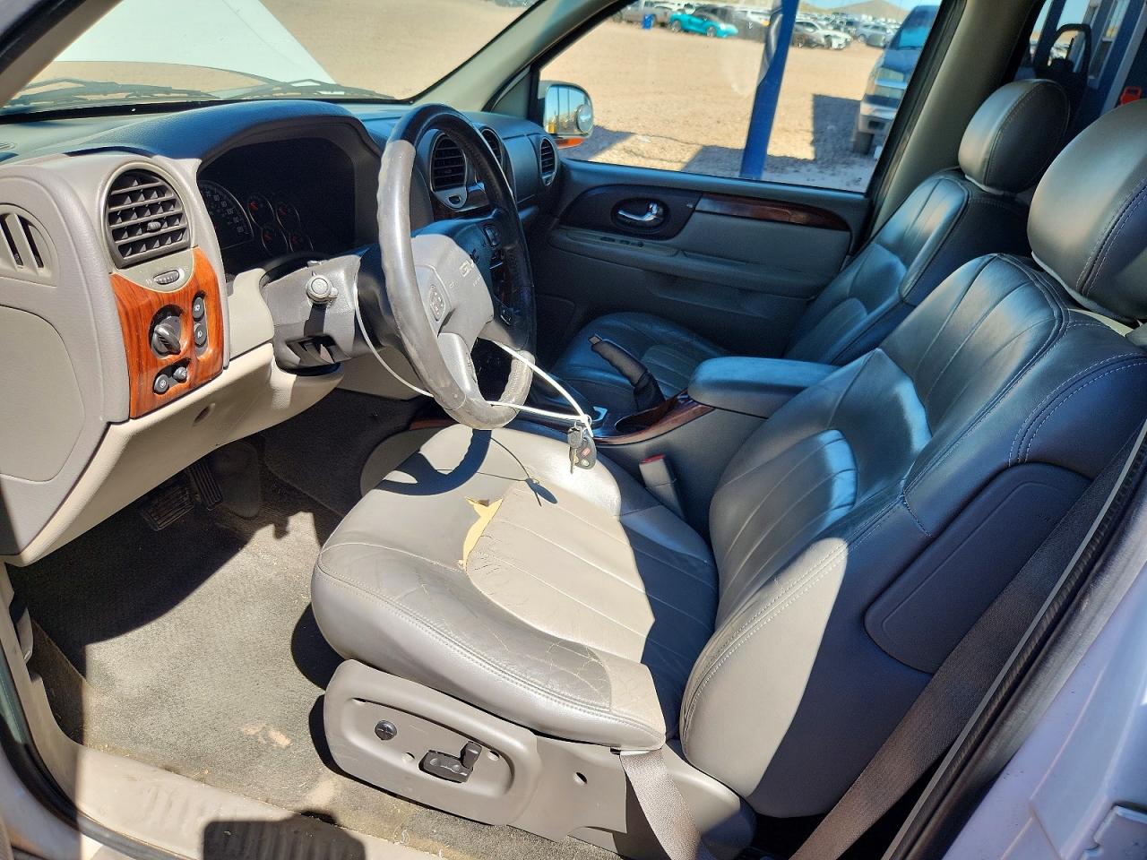 2002 GMC ENVOY photo 13