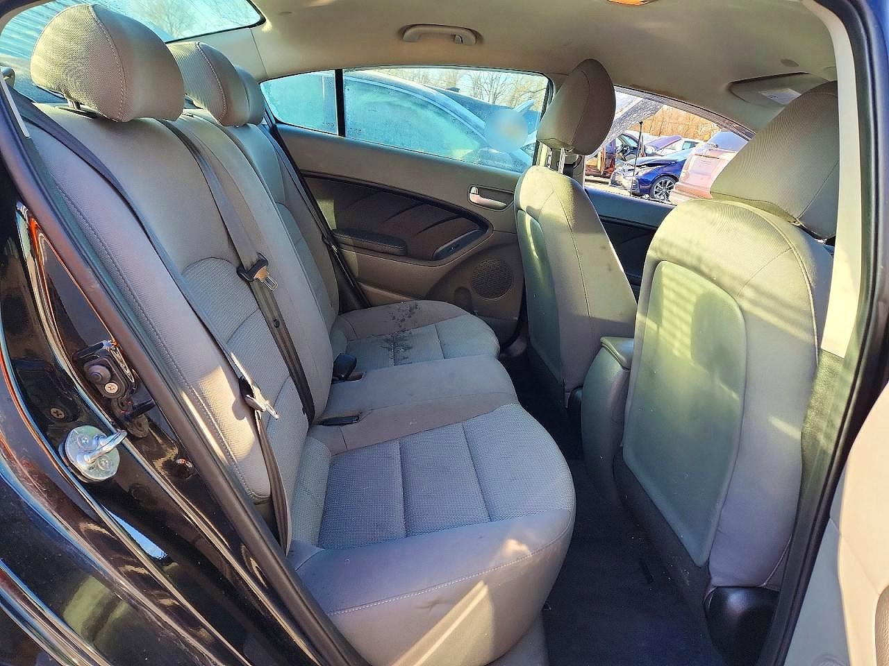 2018 KIA FORTE LX photo 28
