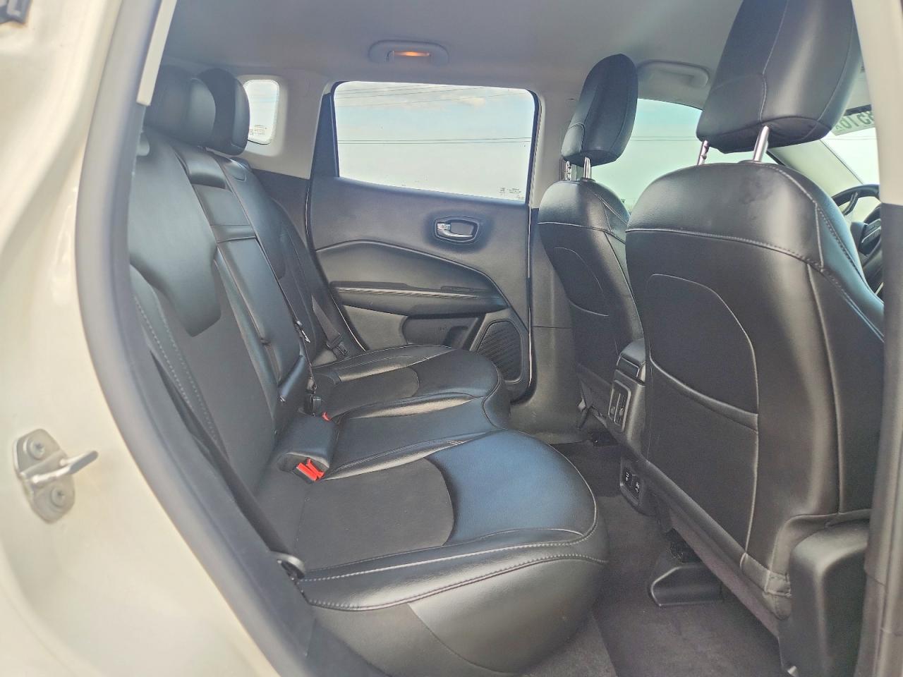 2019 JEEP COMPASS LATITUDE photo 31