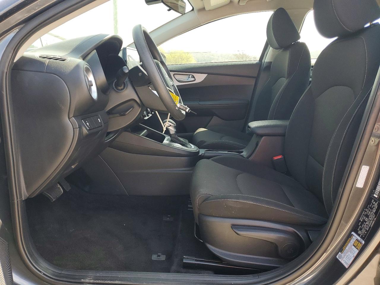 2024 KIA FORTE LXS photo 7