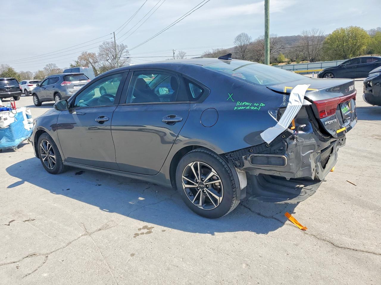 2024 KIA FORTE LXS photo 2